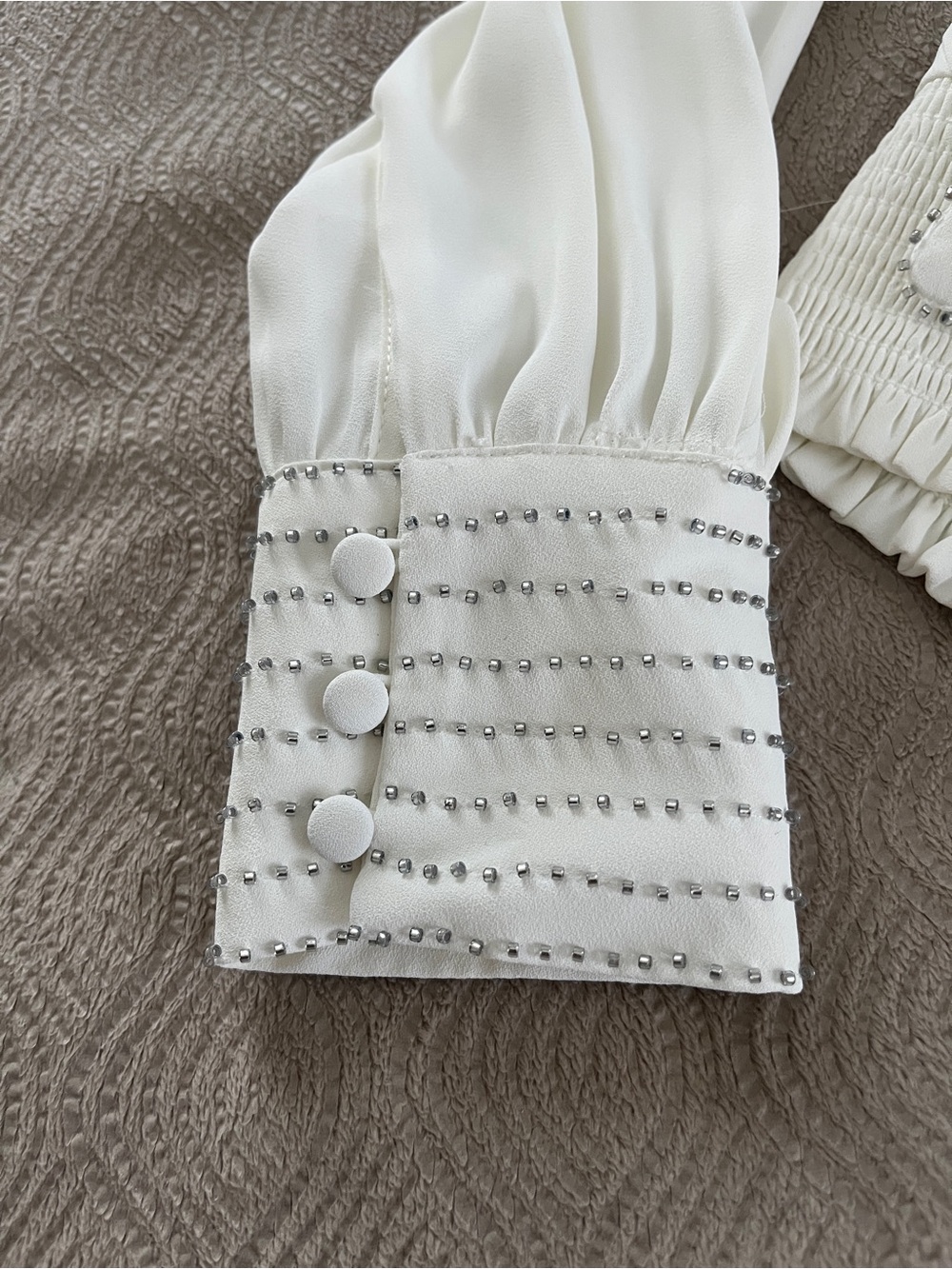 White House Black Market tie neck embellished trim blouse in ecru size medium 🆕 - Picture 14 of 14